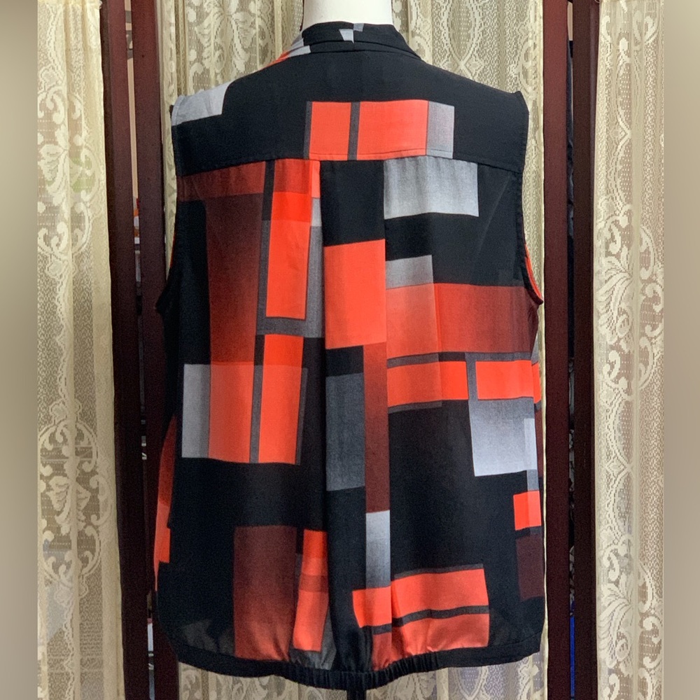 CHAUS GEOMETRIC PATTERN BLOUSE - SZ LARGE - Picture 2 of 5